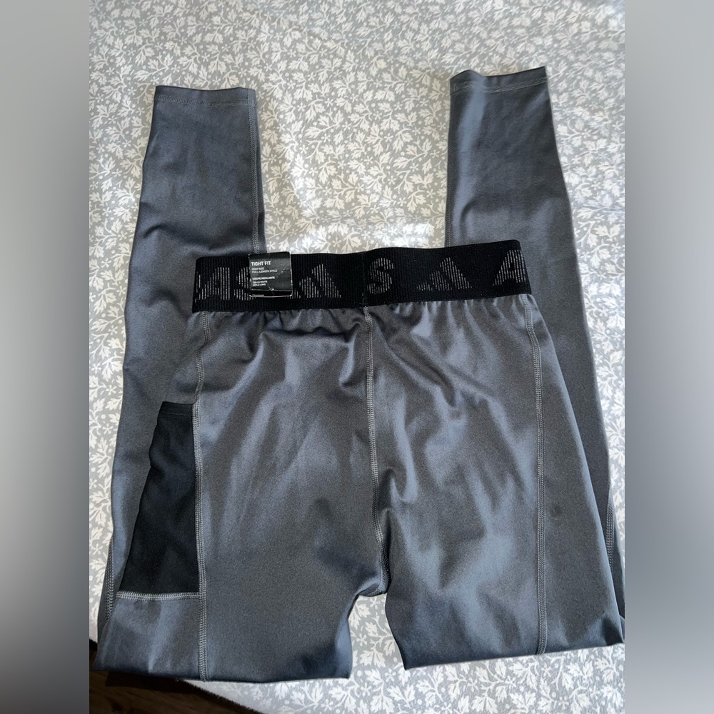 Adidas women’s leggings size Medium new with tags